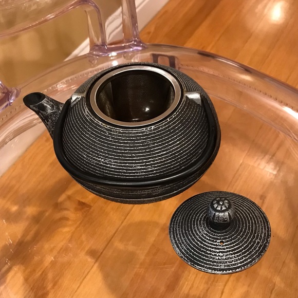Teavana Kitchen Cast Iron Traditional Tea Pot With Bonus Variety Of Organic Teas Poshmark